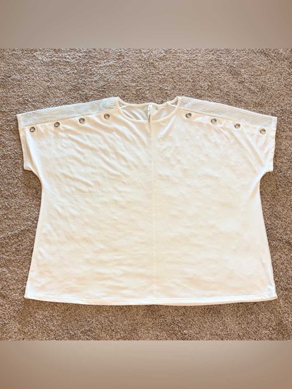 NY Collection Women’s Cream Short-Sleeve  with Eyelet Trim and Grommets Size 2X